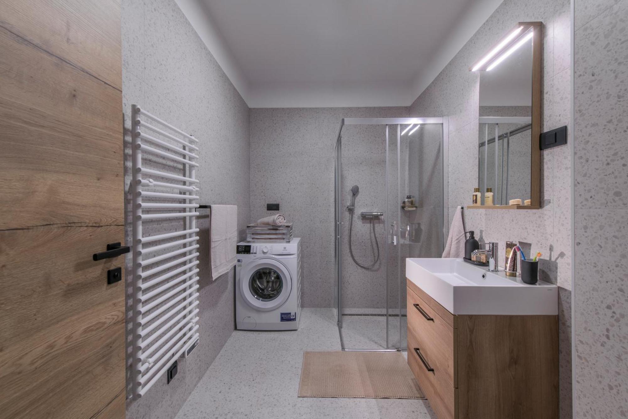 Apartmaji Harpf Slovenj Gradec Oda fotoğraf